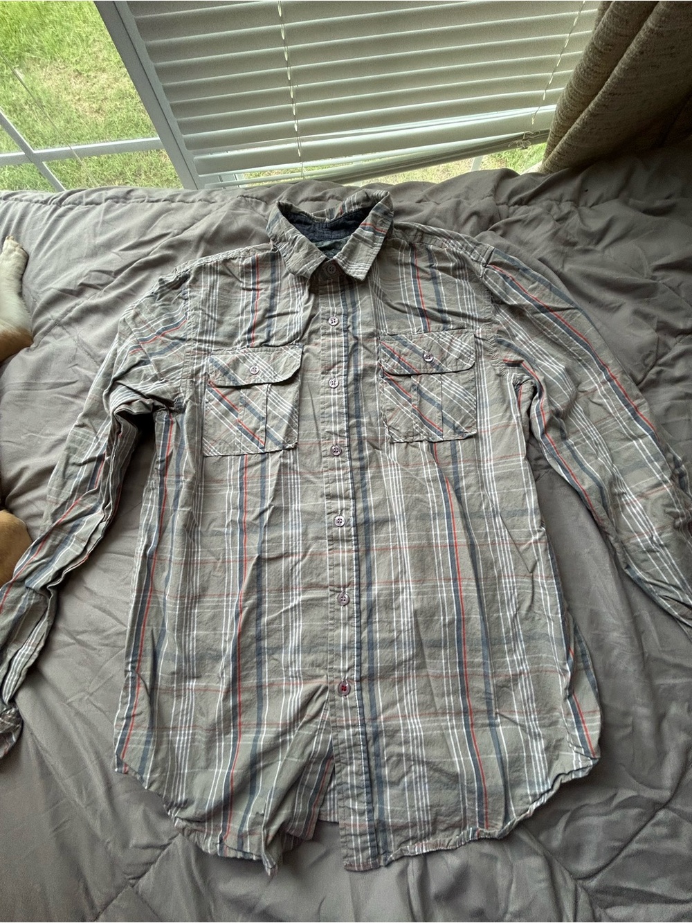 💚3/$25 CCS Small Men's Plaid Button-Up Shirt in Gray with Subtle Stripes